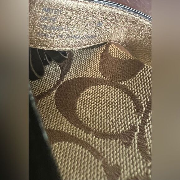 COACH SKYE PATENT SIGNAURE C KHAKI  CHESTNUT THONG SLIPPER  8 /M - Picture 13 of 13